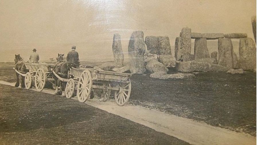Stonehenge: History and Restoration through old photographs, 1880-1960_teo